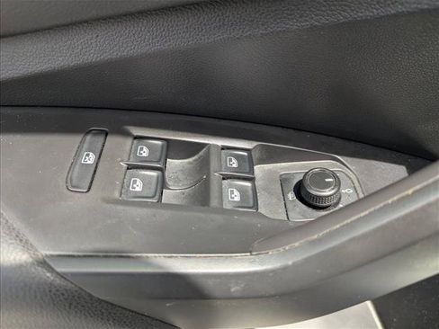 Used 2020 Volkswagen Jetta R-Line w/ R-Line Cold Weather Package FWD image 10