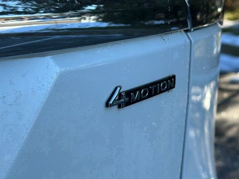 Used 2023 Volkswagen Atlas SEL image 10