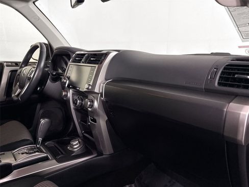 Certified 2024 Toyota 4Runner SR5 AWD/4WD image 41