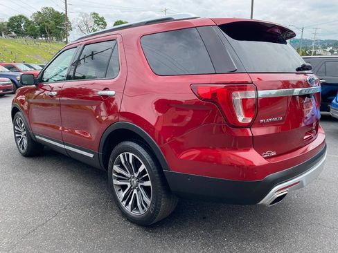 Used 2017 Ford Explorer Platinum AWD/4WD image 5