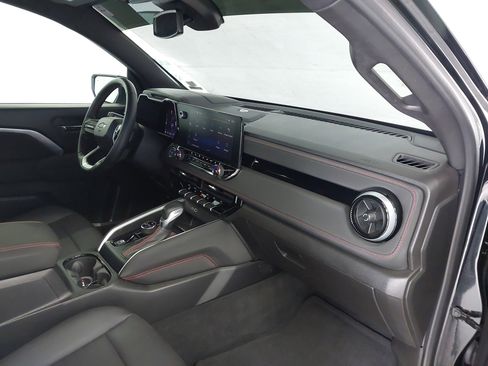 Used 2023 Chevrolet Colorado Z71 w/ Z71 Convenience Package 2 image 29