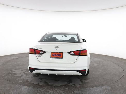 Used 2025 Nissan Altima 2.5 SV image 11