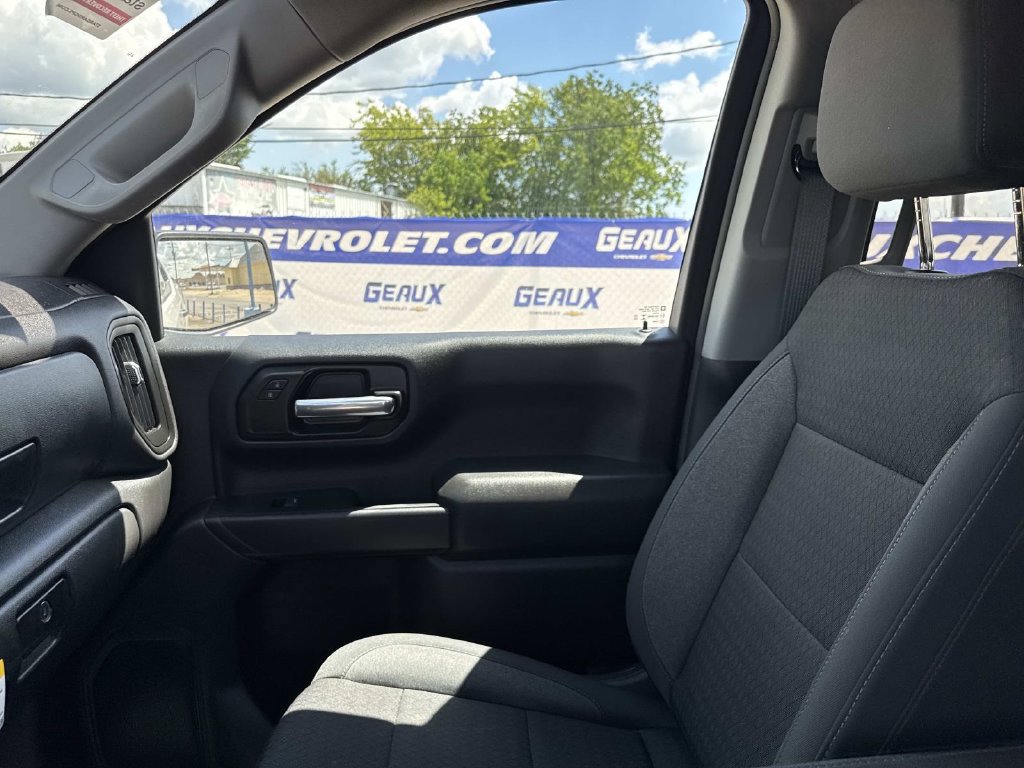 Used 2025 Chevrolet Silverado 1500 Custom Trail Boss AWD/4WD image 26