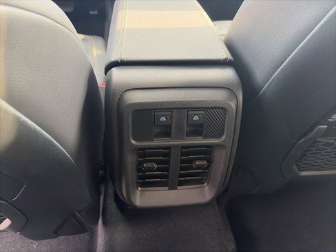 New 2025 Ford Bronco Badlands w/ Sasquatch Package image 13