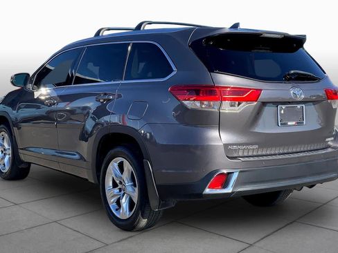 Used 2018 Toyota Highlander Limited image 12