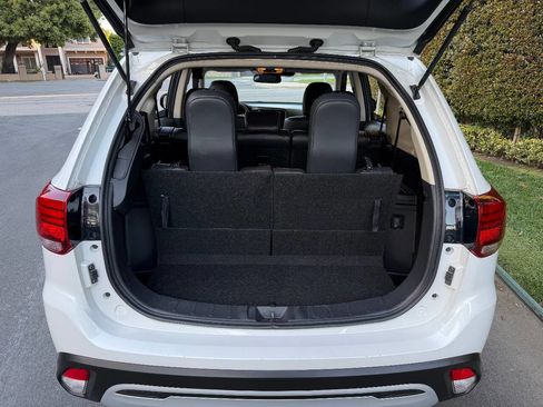 Used 2020 Mitsubishi Outlander SEL image 20