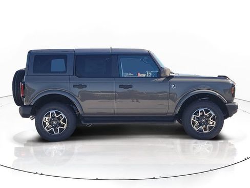 New 2026 Ford Bronco Outer Banks AWD/4WD image 4
