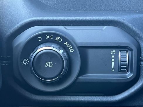 New 2026 Jeep Wrangler Unlimited Sahara AWD/4WD image 12