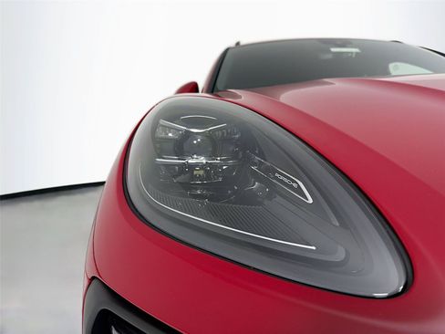 New 2026 Porsche Macan S AWD/4WD image 31