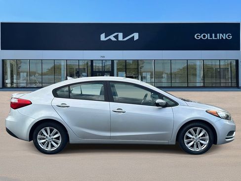 Used 2014 Kia Forte LX w/ Popular Package FWD image 2