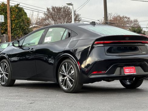 New 2026 Toyota Prius XLE image 7