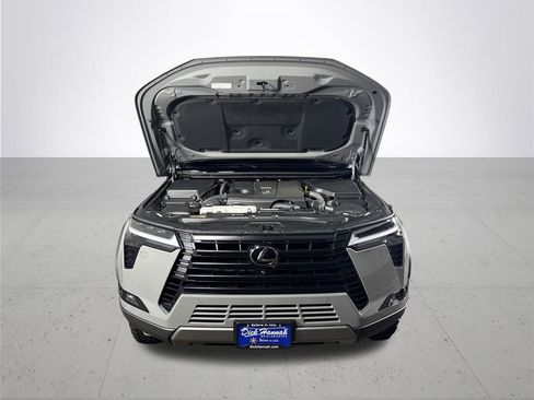 Used 2025 Lexus GX 550 550 Overtrail image 23