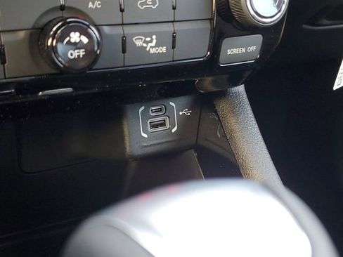 New 2026 Jeep Compass Latitude image 22