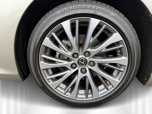 Certified 2021 Lexus ES 250 w/ Premium Package image 9