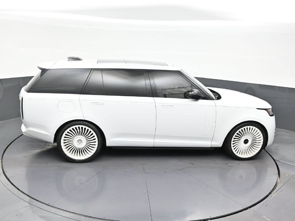 Used 2024 Land Rover Range Rover Long Wheelbase SE AWD/4WD image 20