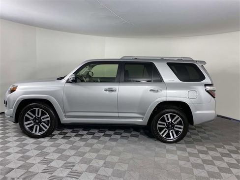 Used 2022 Toyota 4Runner Limited image 5
