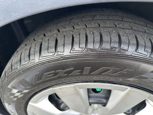 Used 2015 Toyota Corolla L image 8