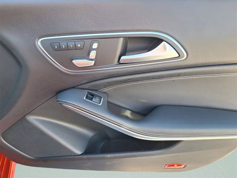 Used 2019 Mercedes-Benz CLA 250 image 28
