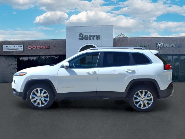 Used 2016 Jeep Cherokee Limited w/ Luxury Group AWD/4WD image 4