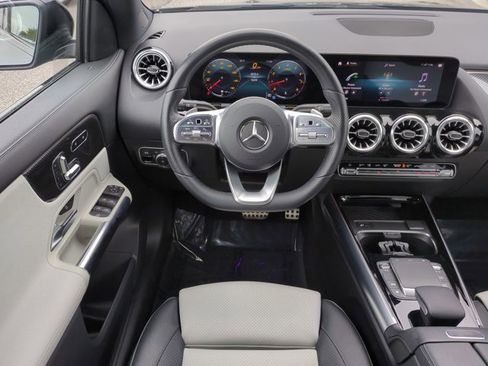 Certified 2022 Mercedes-Benz GLA 250 4MATIC image 16