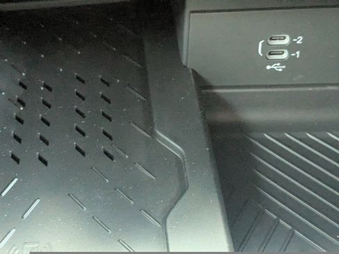 New 2026 Chrysler Pacifica Limited image 21