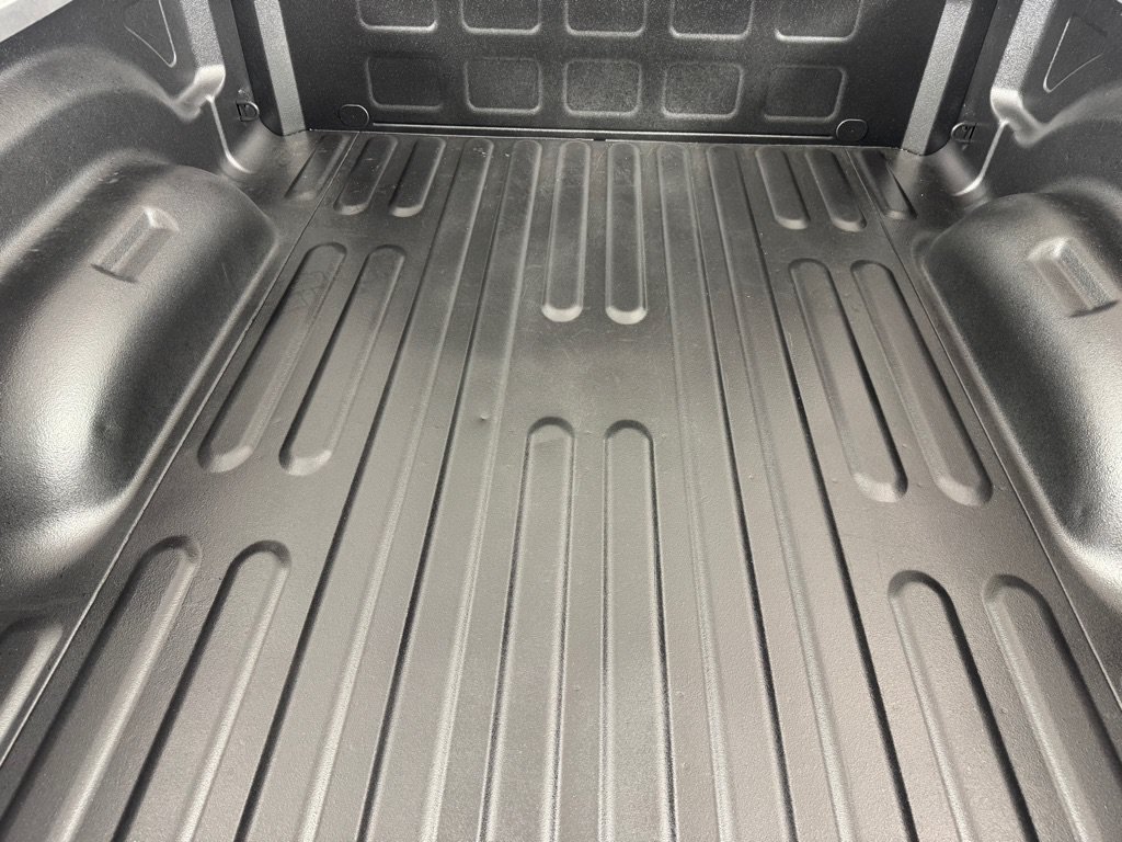 Used 2014 RAM 1500 Express RWD image 7