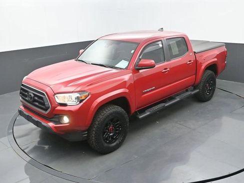 Used 2021 Toyota Tacoma SR5 RWD image 32