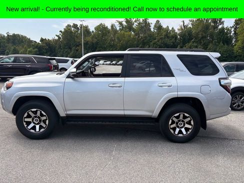 Used 2024 Toyota 4Runner TRD Off-Road Premium AWD/4WD image 9
