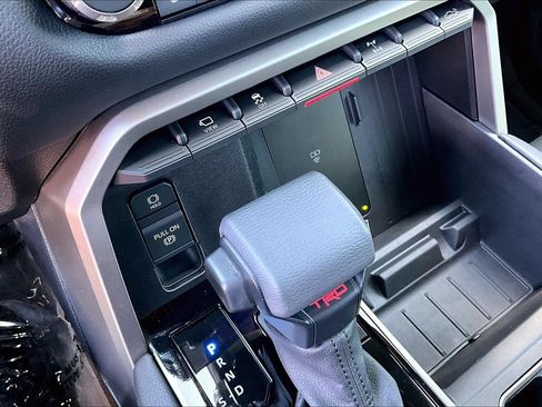 Used 2026 Toyota Tundra Limited w/ TRD Off-Road Package AWD/4WD image 31