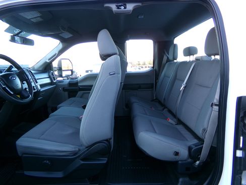 Used 2019 Ford F250 XL w/ Power Equipment Group image 25