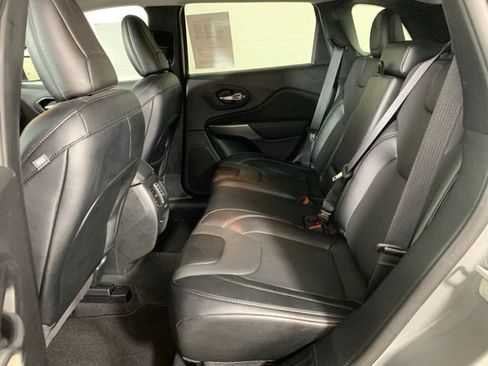 Used 2022 Jeep Cherokee Latitude Lux AWD/4WD image 6