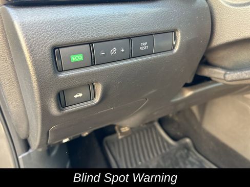 Used 2022 Nissan Sentra SV w/ All-Weather Package image 18