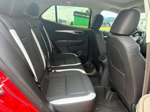 Used 2025 Buick Envision Sport Touring AWD/4WD image 30