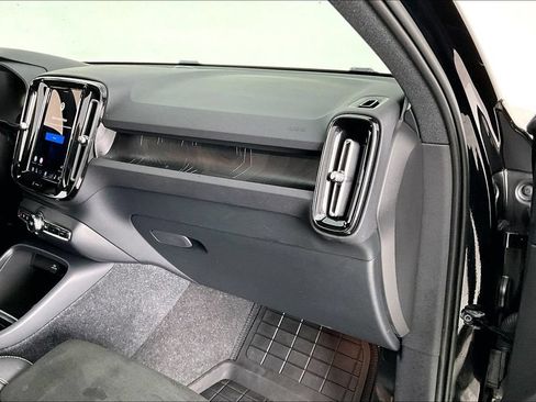 Certified 2023 Volvo XC40 Recharge Plus AWD/4WD image 20