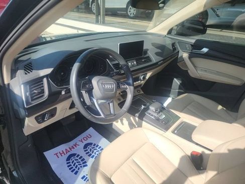 Used 2020 Audi Q5 2.0T Premium Plus w/ Premium Plus Package AWD/4WD image 7
