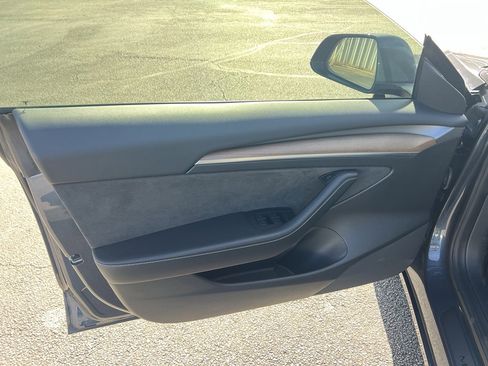 Used 2022 Tesla Model 3 Long Range image 23