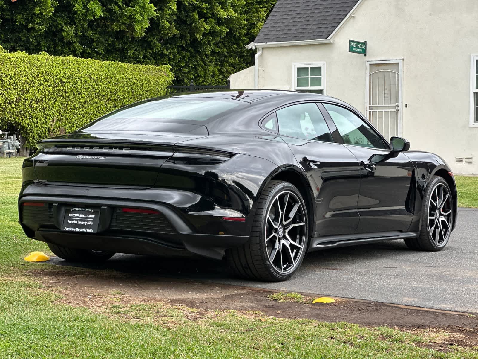 Certified 2023 Porsche Taycan 4S AWD/4WD image 8