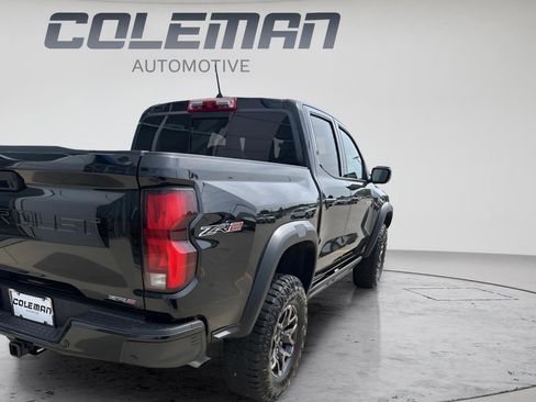 Used 2025 Chevrolet Colorado ZR2 w/ Technology Package AWD/4WD image 38
