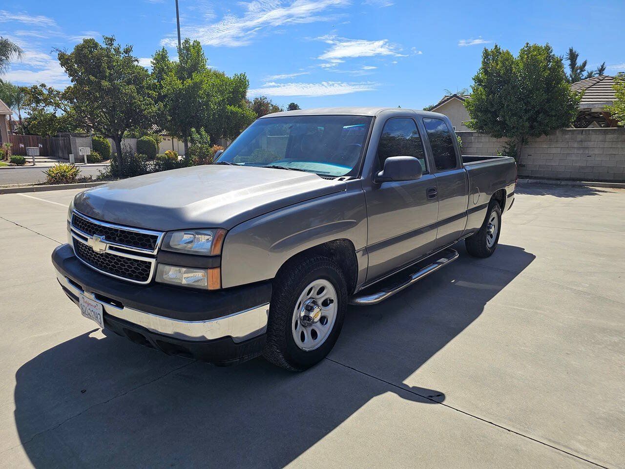 Used 2006 Chevrolet Silverado 1500 W/T RWD image 2