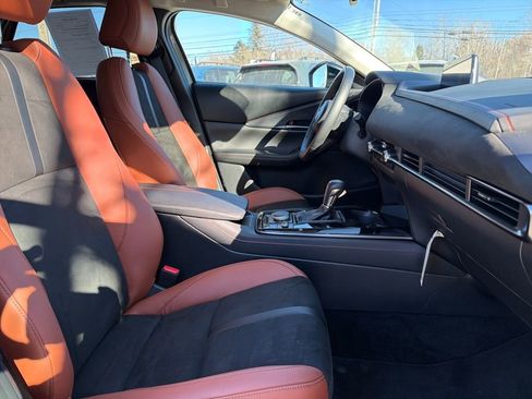 Used 2024 MAZDA CX-30 Carbon image 38