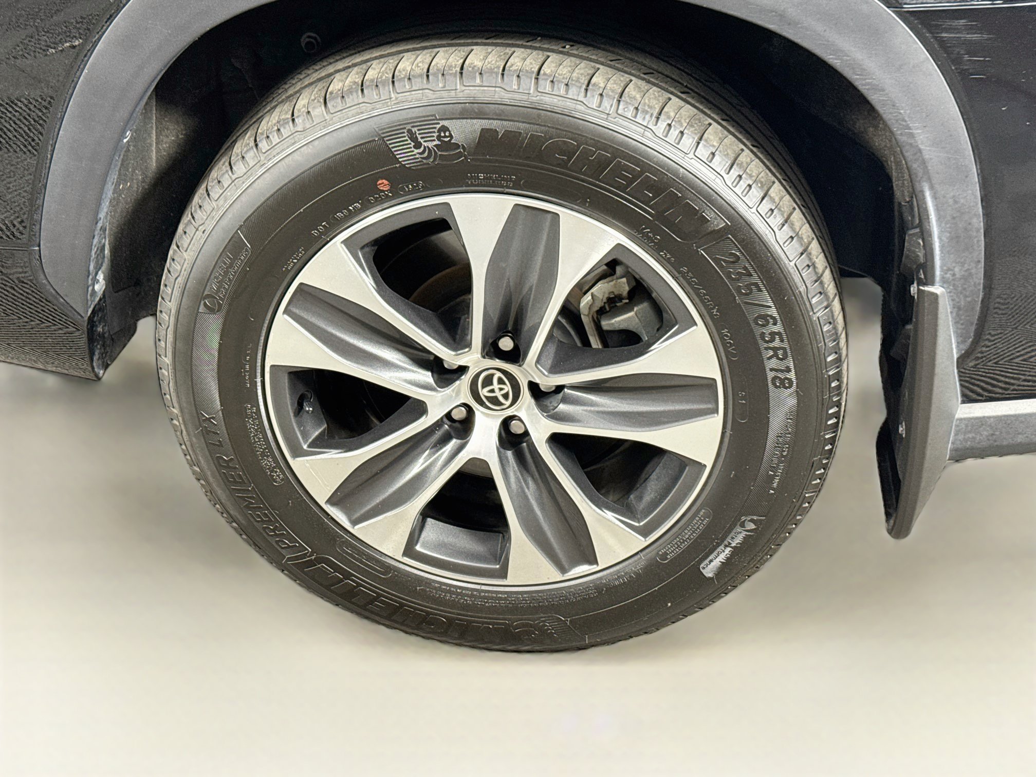 Certified 2026 Toyota Highlander XLE AWD/4WD image 9