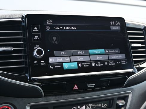 Certified 2024 Honda Ridgeline RTL image 32