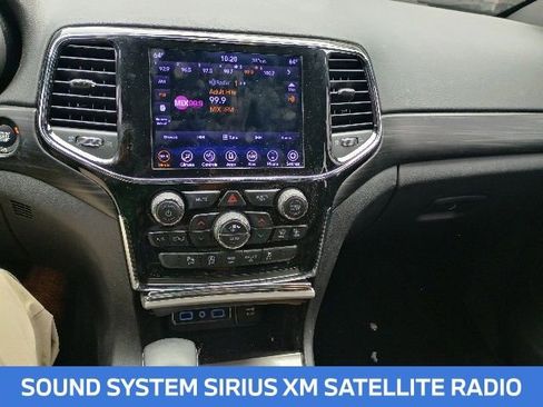 Used 2020 Jeep Grand Cherokee Altitude AWD/4WD image 7