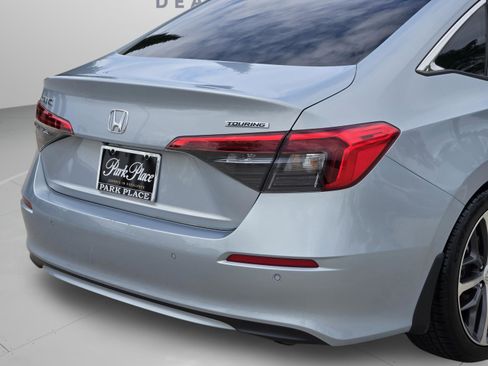 Used 2022 Honda Civic Touring image 41