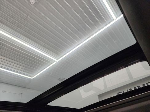 Used 2017 Ford F250 Lariat w/ Lariat Ultimate Package image 14