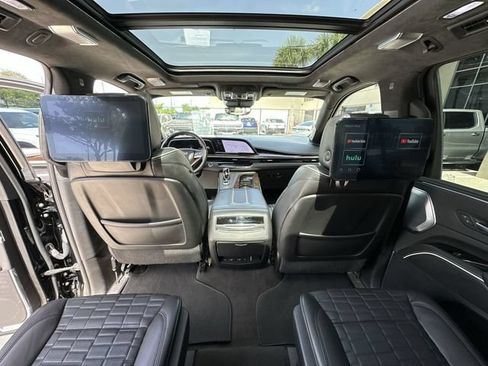 Certified 2022 Cadillac Escalade ESV Sport Platinum RWD image 32