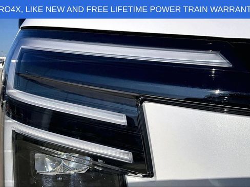 Used 2025 Nissan Armada PRO-4X image 38