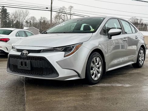 Used 2020 Toyota Corolla LE image 6