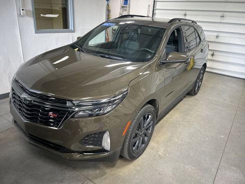 Used 2024 Chevrolet Equinox RS FWD image 1