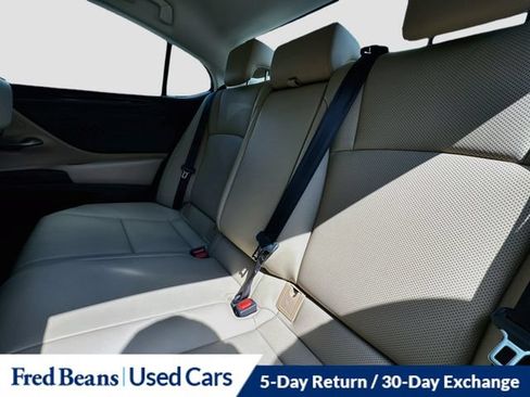 Used 2020 Lexus ES 300h w/ Premium Package FWD image 28